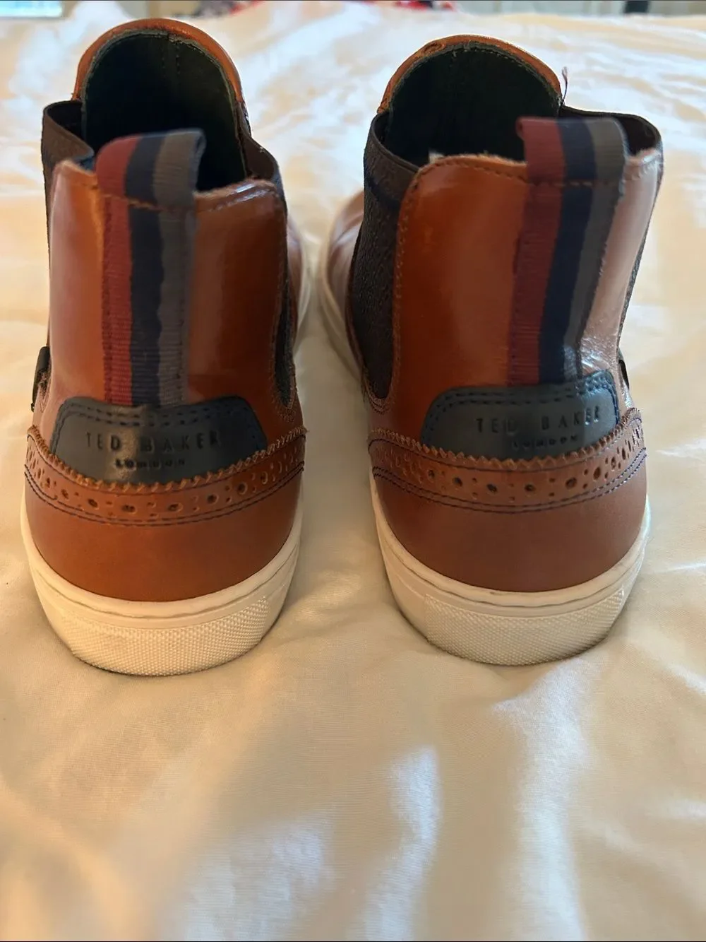 Ted Baker Men's Lykeen Sneakers brown leather size men seven new without box